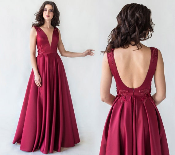 Backless Burgundy Satin Dress With Floral Decor / Beaded Long Formal  Evening Dress With Built-in Bra / Deep V-neck Wedding Party Dress 