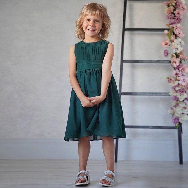 Emerald girl dress, toddler dress, flower girl green dress, baby girl dress, toddler summer dress, birthday dress, little girls dress