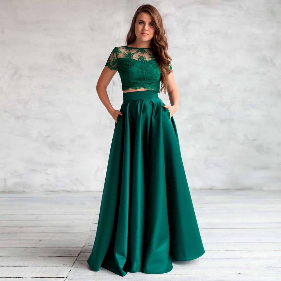 Elegant Formal Emerald Satin Full Circle Skirt, Maxi Green Skirt with Pockets