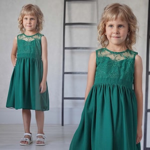 Emerald green dress for girl, green flower girl dress, emerald birthday dress, green Christmas dress, emerald green holiday dress, xmas gown