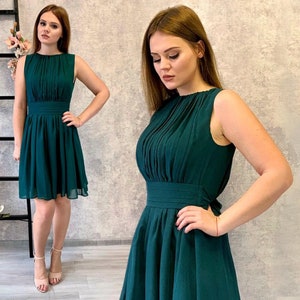 Emerald Romantic Cocktail Dress / Greek style knee length sleeveless chiffon dress for womens / Green wedding party gown /  Flowy prom gown