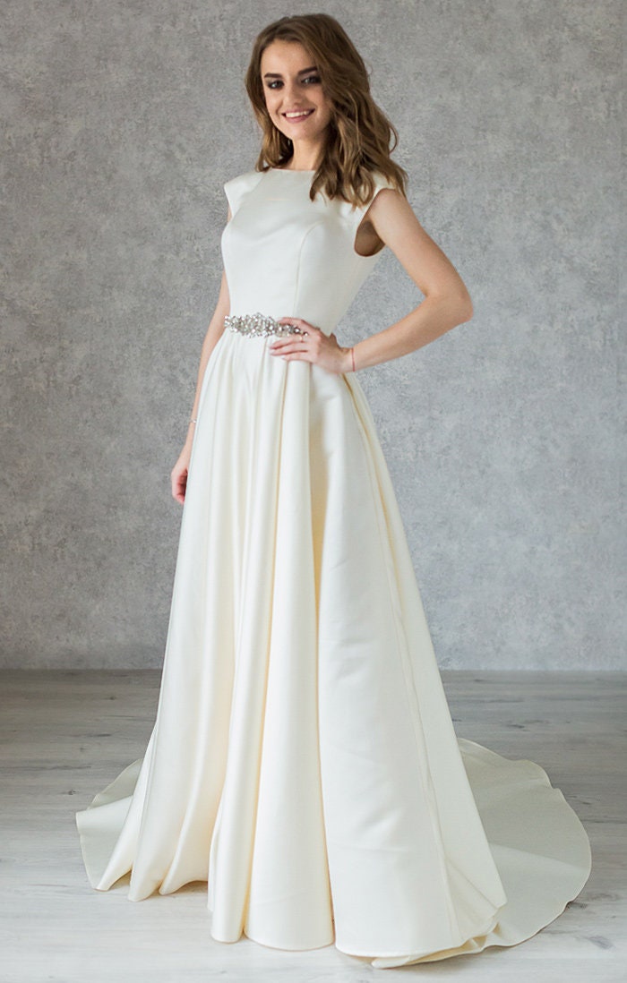 Ivory satin wedding dress with open back / minimalistic style | Etsy