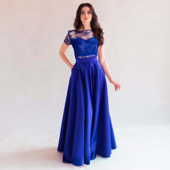 green emerald velvet dress A Line Royal Blue Spaghetti Straps Satin Prom Dress With Pockets main image 1