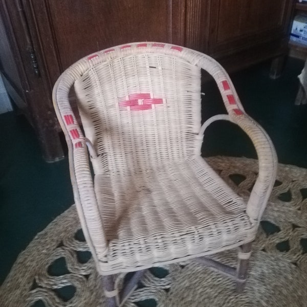 Fauteuil pour enfant en rotin tressé naturel et rouge