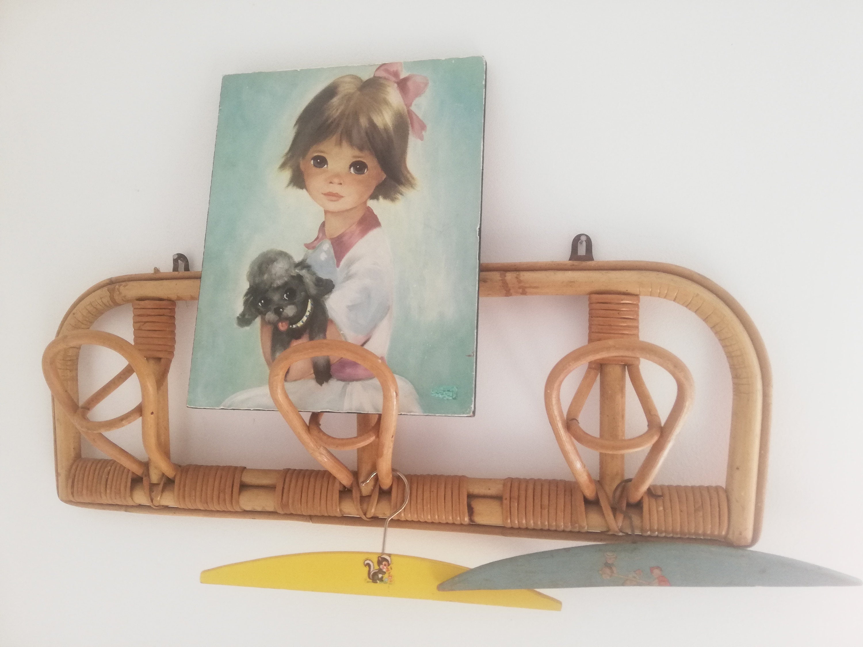 Mignon Tableau 70's Petite Fille Aux Grands Yeux avec Son Chien Style Poulbot