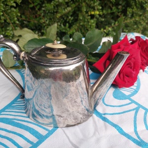 Victorian art deco silver plated teapot