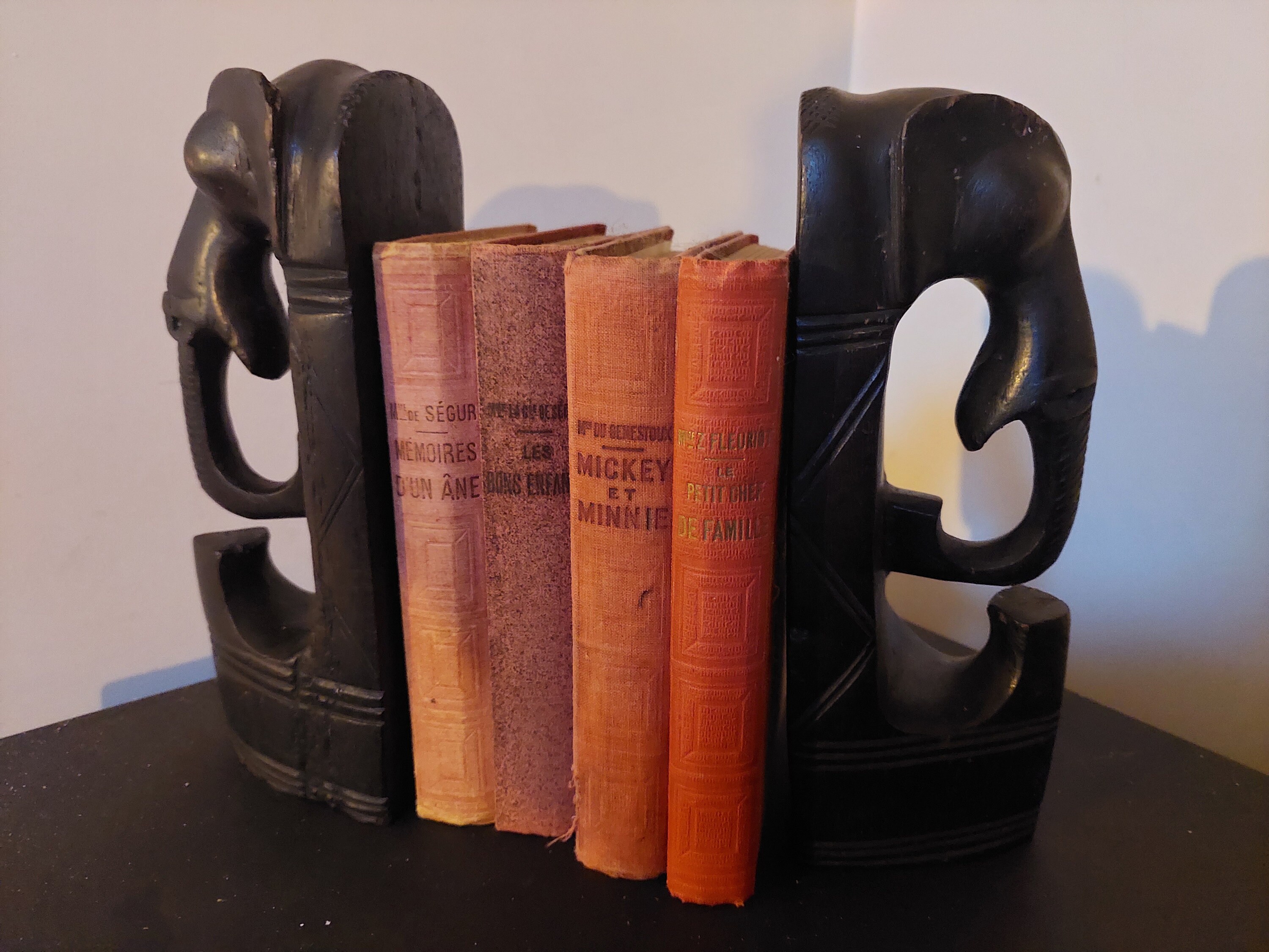 Serre-livres Design En Bois Noir ébonisé Avec Deux éléphants - Occasion