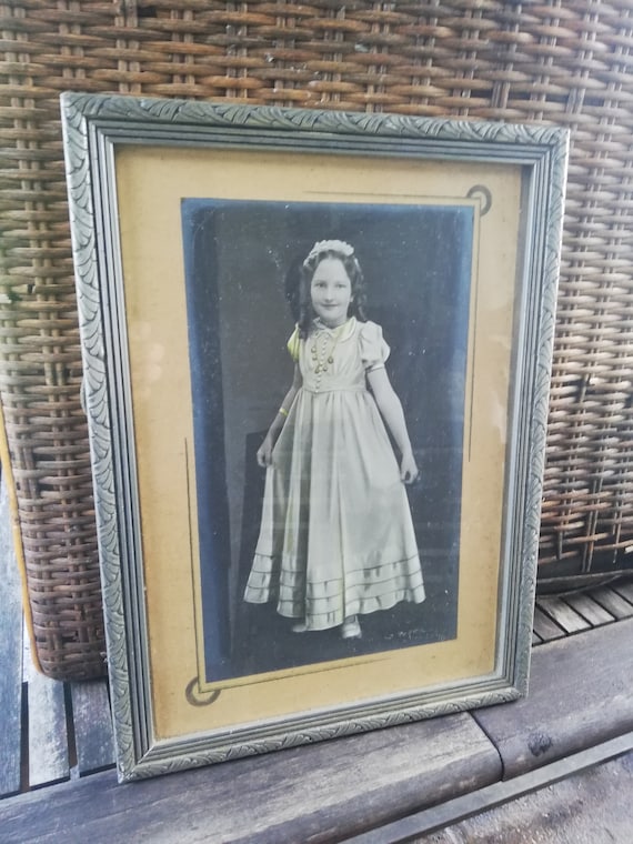 Beautiful Old Photo From the 30s/40s Little Girl in Evening Dress in Her Period Frame - Etsy Beautiful Old Photo From the 30s/40s Little Girl in Evening Dress in Her Period Frame - Etsy