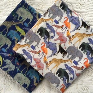 Lenços de luxo Liberty London Tana Lawn Hanky na fila para o zoológico - Love Liberty Cornwall - O presente que cabe em um cartão de felicitações!
