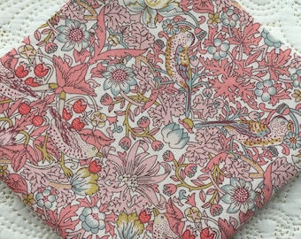 Liberty London Tana Lawn Pochet - William Morris Strawberry Thief - Love Liberty Cornwall - het cadeau dat op een wenskaart past!
