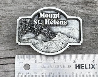 Mount Saint Helens pewter Belt Buckle 1980 Siskiyou USA  062675089