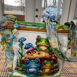Délicieux sac à main en tissu avec bandoulière ou bandoulière réglable grenouilles rigolotes avec fermeture à glissière sécurisée 100 % fait main