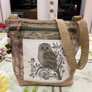 NUEVO DISEÑO DE BOLSILLO y llavero Maravilloso bolso de tela con correa ajustable para hombro o bandolera con estampado de búho de arte popular 100% hecho a mano