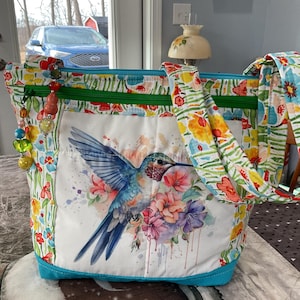 NUEVO ESTILO Bolsillo y llavero Impresionante colibrí y divertidas flores brillantes Bolso bandolera o de hombro con correa ajustable de tela 100% hecho a mano