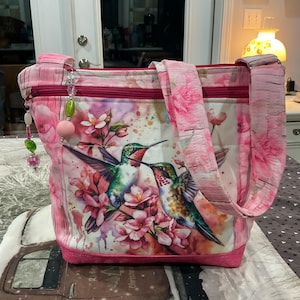 Bolso bandolera de tela con dos maravillosos colibríes y flores, 100% hecho a mano