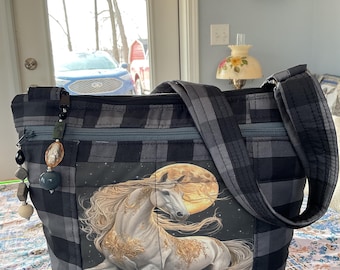 Sac fourre-tout vierge de maquette vide sur fond beige clair | Photo