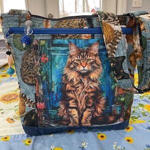 NEUE STYLE Tasche und Schlüsselanhänger Langhaar Tabby Katze Crossbody oder Schulter Verstellbarer Riemen Stoff Geldbörse 100% handgefertigt