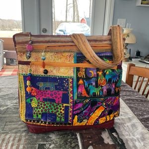 Laurel Burch DOG 7 Reißverschluss Verstellbarer Riemen Stoff Geldbörse mit Gesichertem Reißverschluss 100% handgefertigt