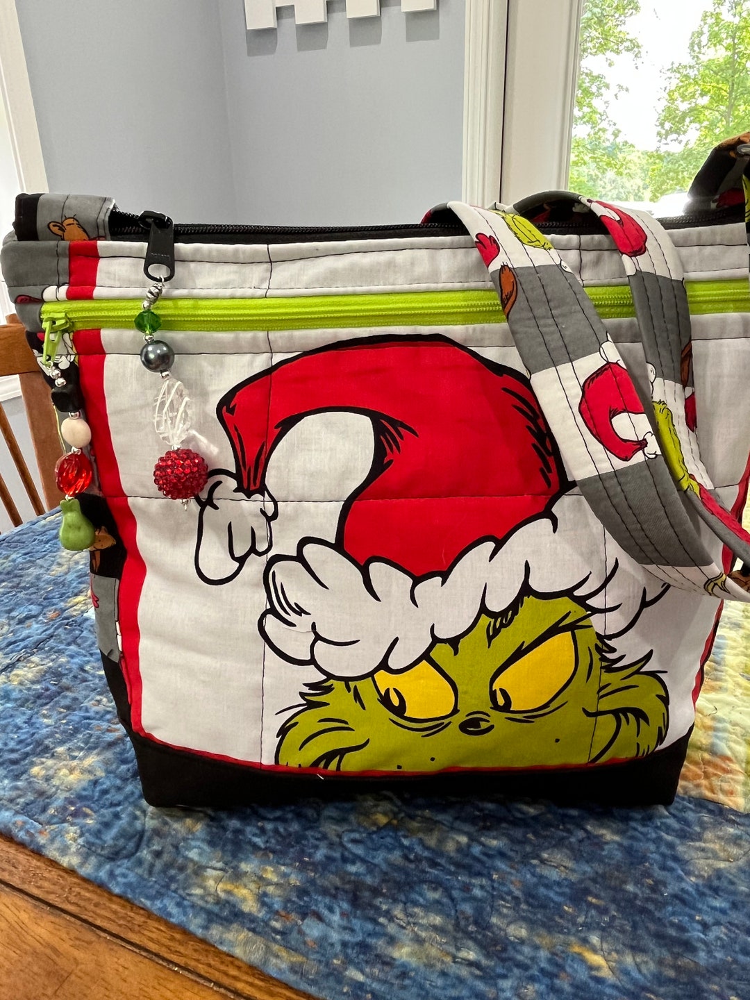 Amusing Grinch Adjustable Strap Fabric Purse With Secured Zipper 100