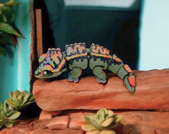 Articulated Gecko: Tie Dye Sensory Fidget Toy