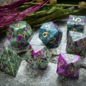 Ruby Zoisite Dice Set