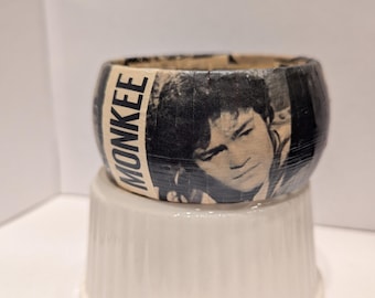 Handgefertigter Armreif der Monkees #222A Micky Peter mike
