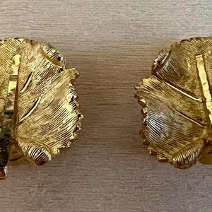 B.S.K. Ginkgo Leaf Costume Clip-On Earrings