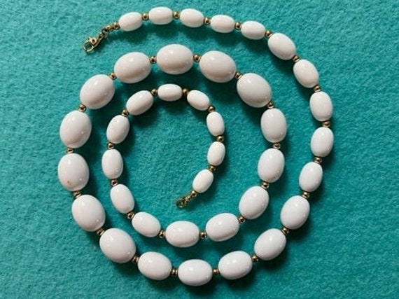 Monet White and Gold Beaded Costume Necklace - image 4