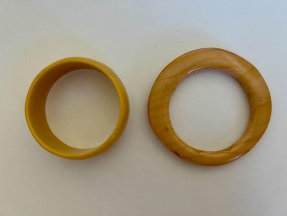 Multi-Colored Synthetic Bangle Bracelets - image 8