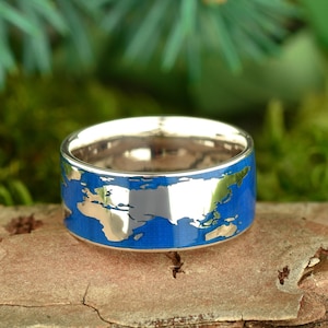 Carte du monde en argent sterling avec bague en émail bleu océan - Cadeau globe-trotter pour homme ou femme - Cadeaux bagues sympas pour lui ou elle