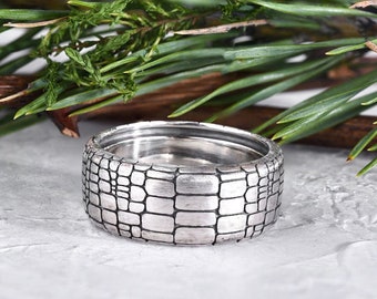 10 mm Mens Wedding Ring, Mens Wedding Band Silver, Blackened Sterling Silver Scale Wide Band Ring