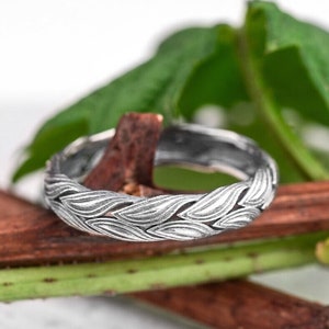 Sterling silver handmade curved leaf ring as a nature unique design wedding band: thin filigree engagement ring or cool minimalistic ring