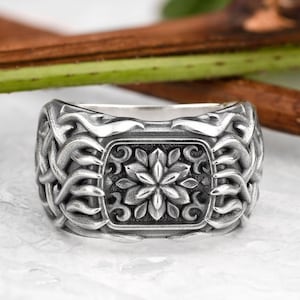 Mens Viking Signet Ring, Silver Pinky Ring Men, Asexual Knot Ring, Sterling Silver Filigree Ring, Wiccan Ring For Men