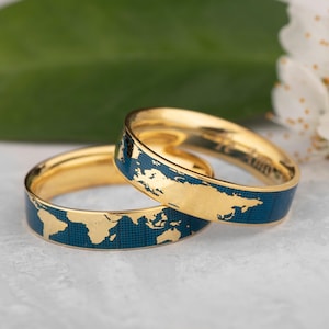 Weltkarte Pärchen Ringe - Gold Vermeil Emaille Kugel und Ozean Ring mit Gravur