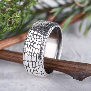 Snake Shed Ring Silver Dragon Scale Ring, Engraved Dad Gift, Chunky Silver Mens Ring, Mens Wedding Band Ring