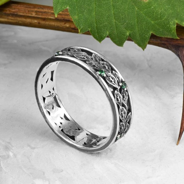 Sterling Silver Emerald Leaf Ring - Art Deco Nature Wedding Band