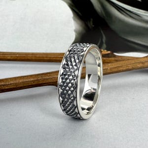 Oxidized Dragon Scale Ring Silver Textured Wedding Ring Unique Men and Women Ring