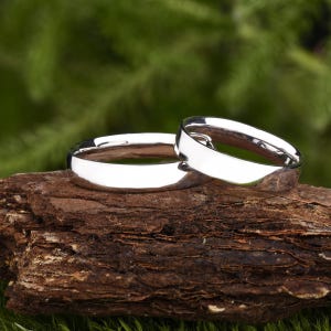 Sterling Silver Wedding Bands for Couple - Classic Silver Rings - Minimalist Wedding Ring Set - His and Hers Silver Bands