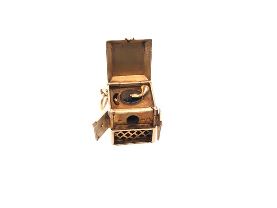 14k vintage record player charm View 5