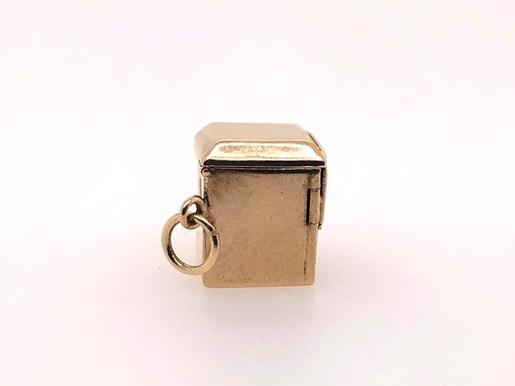 14k vintage record player charm View 4