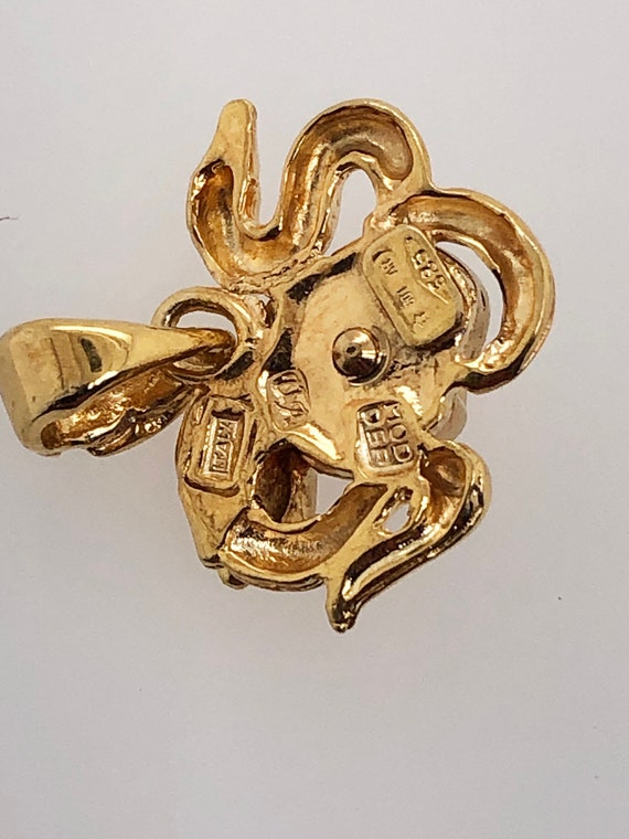 14kt Apple and snake charm View 4