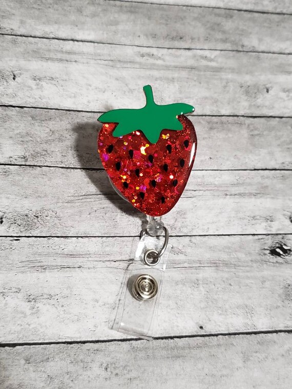 Red Strawberry Summer Retractable Badge Reel, Strawberry ID Badge Clip  Holder for Nurse, Badge Holder for Office Staff, Fruit Badge for MA 