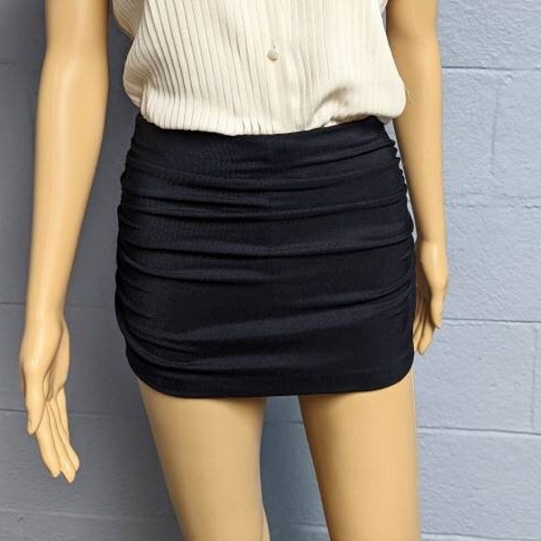90s Black Lycra Skort, mini skirt, shorts.  Ruched Sides, Zip Back.  Size XS. Pin Up, 50s Calendar Girl, Rockabilly, Club Wear, 90s Fly Girl
