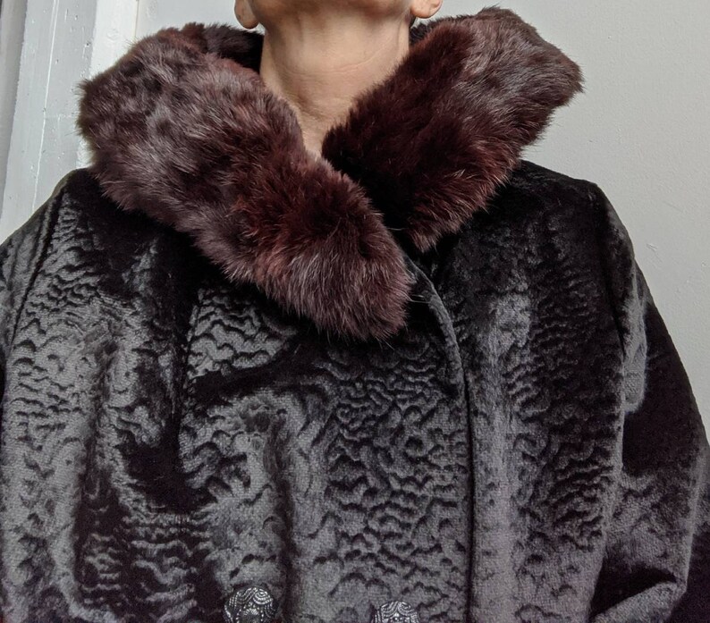 black faux fur collar swing coat
