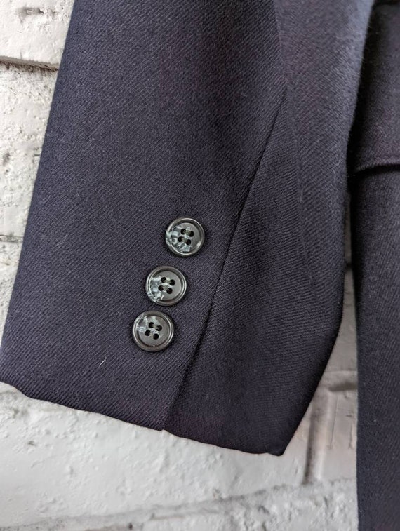 Vintage Men's Blue Wool Blazer Sportcoat. 3 Butto… - image 8