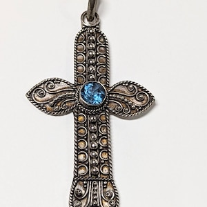 Vintage Sterling Silver Filigree Cross Pendant: Aquamarine Accent