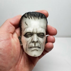 Frankenstein magnet, Frankensteins monster Glow in the dark horror magnet. Creepy gift halloween. Perfect present for classic horror lovers.
