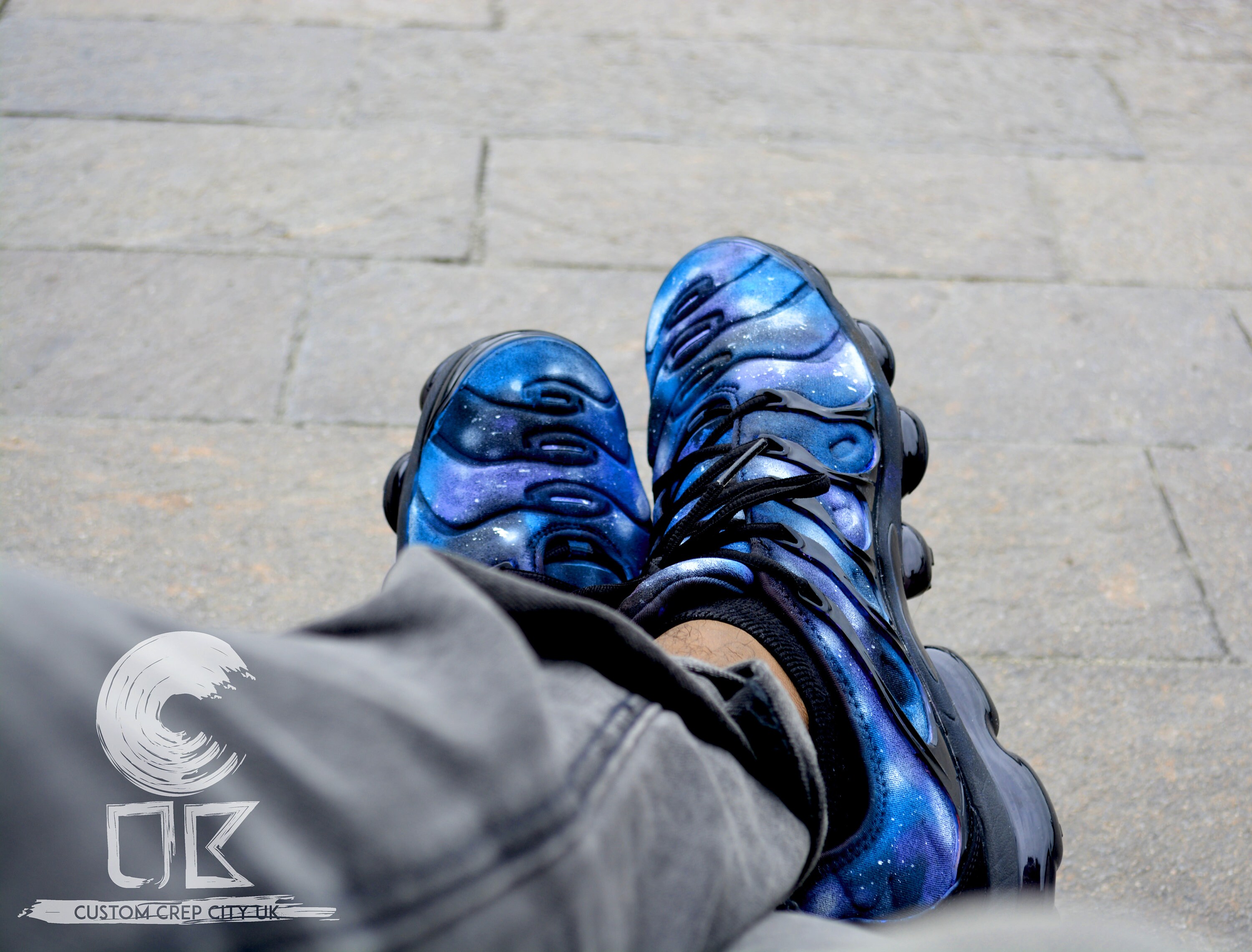 custom vapormax nike