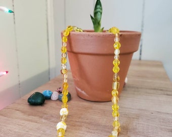Yellow and white, glass beaded, 18 inch necklace