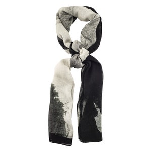 The Sitting Man Scarf